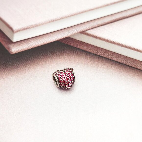 Pandora Moments Sparkling Pave Red CZ Heart 925 Sterling Silver Charm Authentic - Picture 1 of 2
